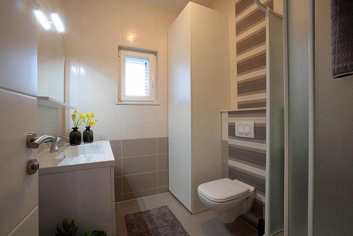 Sea Salt Apartment Novalja Eksteriør billede